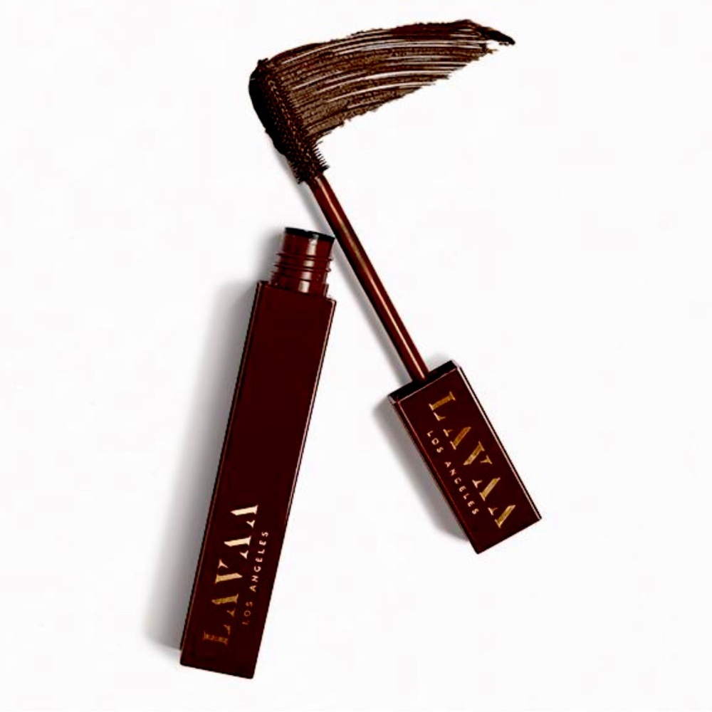 LAVAA BEAUTY
No Chill Mascara in Brown